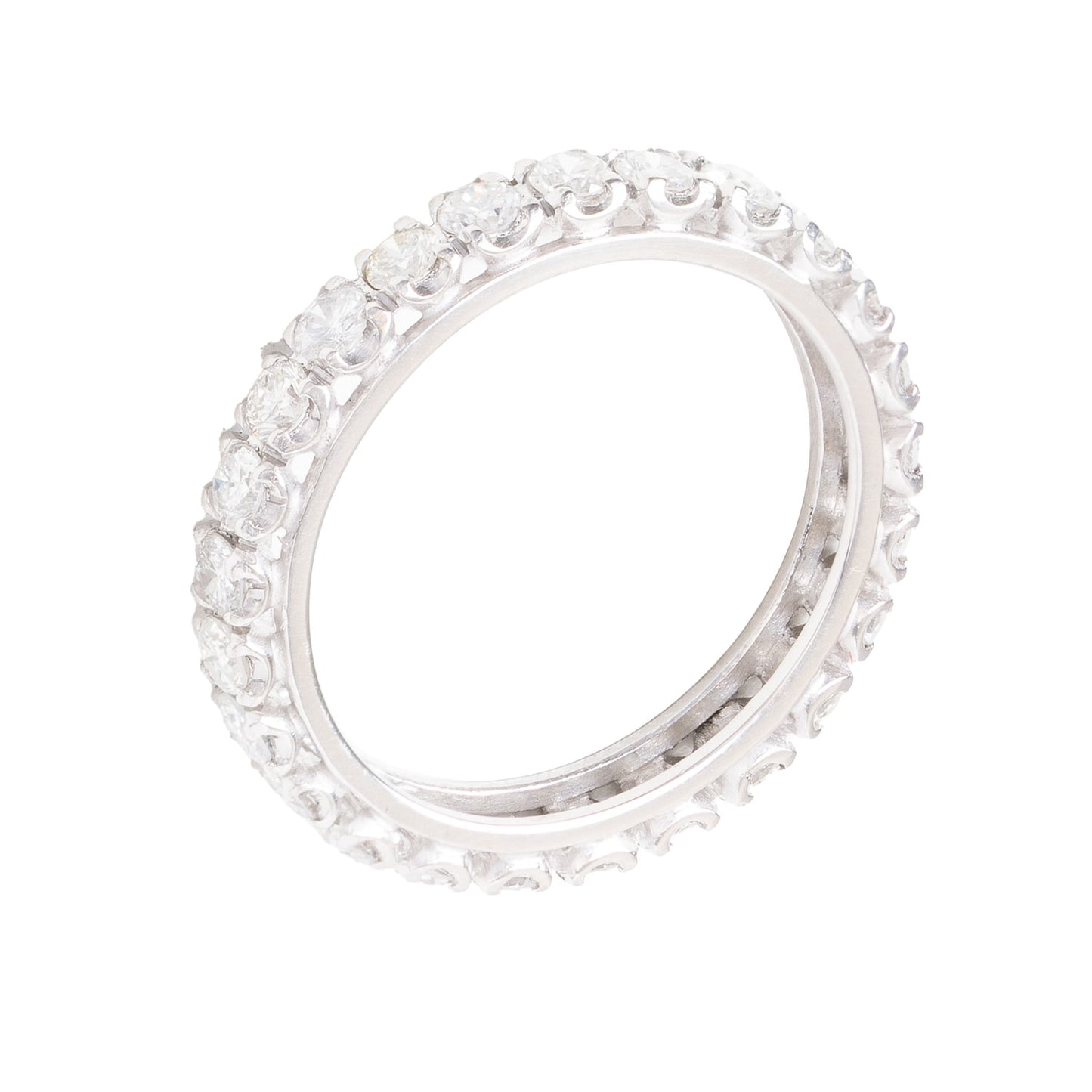 Aliança inteira com 1,5 ct de diamantes em platina