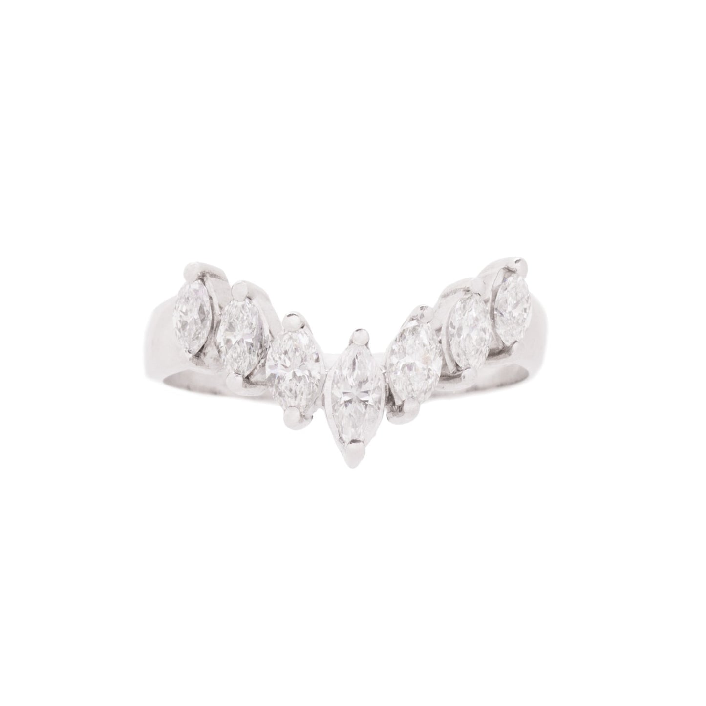 Anel design com 0,75 ct de diamantes em platina
