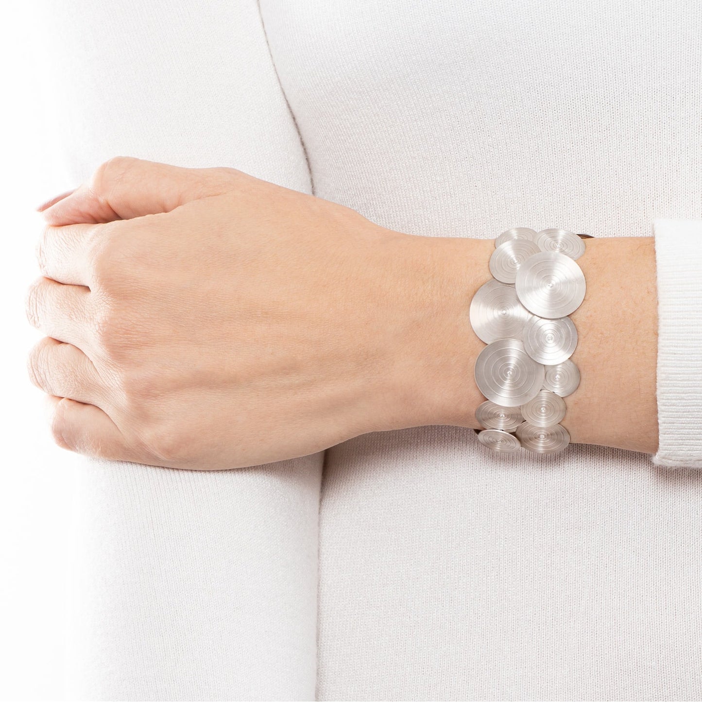 Pulseira Antonio Bernardo pingos de chuva com 0,27 ct de diamantes em ouro
