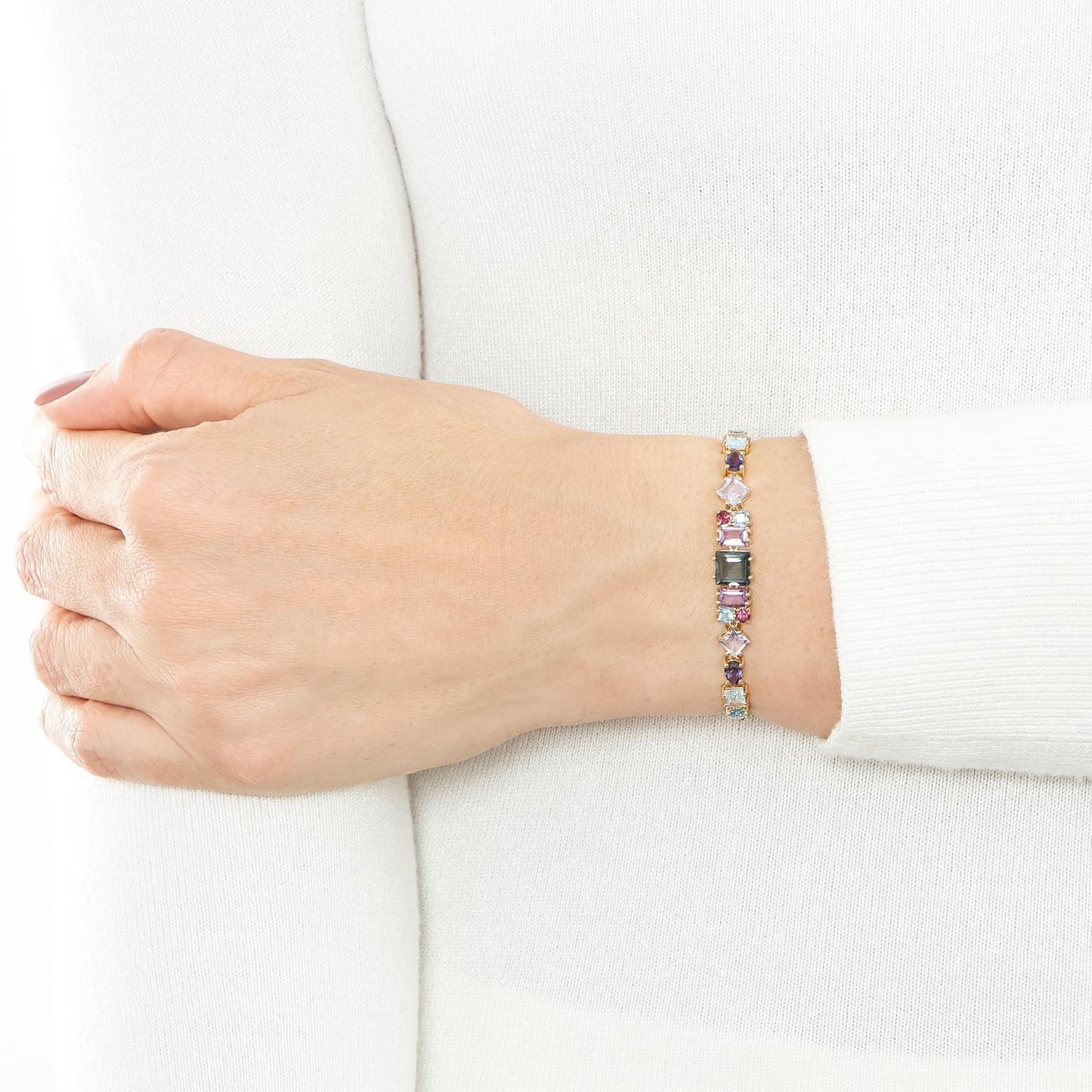 Pulseira com pedras coloridas em ouro