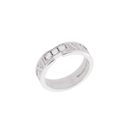 Anel Tiffany & Co Atlas com 0,27 ct de diamantes em ouro